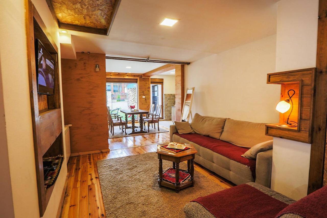 Apartments Tango โคลาชิน ภายนอก รูปภาพ