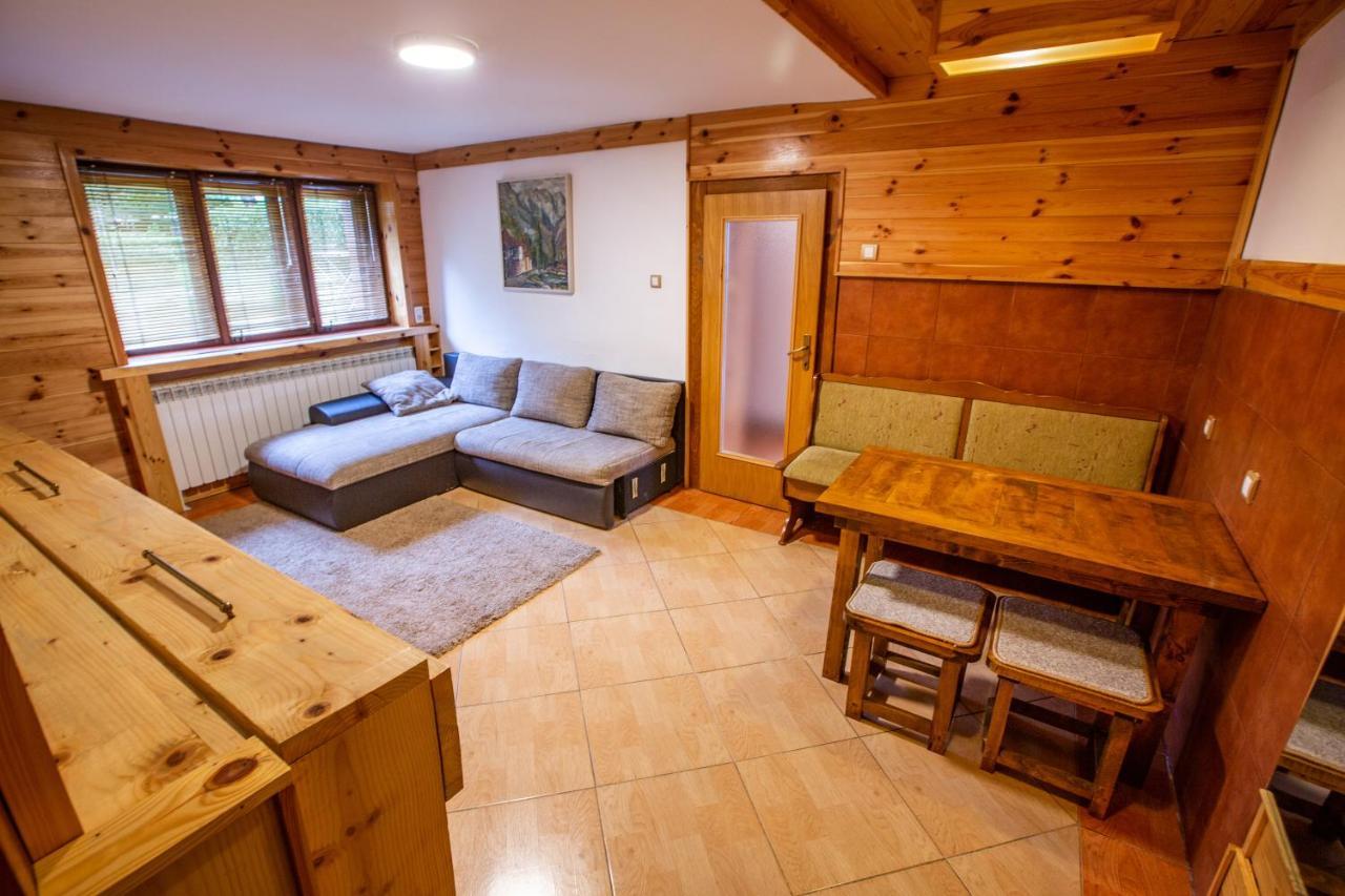 Apartments Tango โคลาชิน ภายนอก รูปภาพ